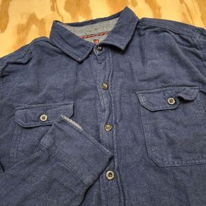 Woolrich Men's XL Blue Herringbone Flannel Shirt Button Down Long Sleeve Pockets